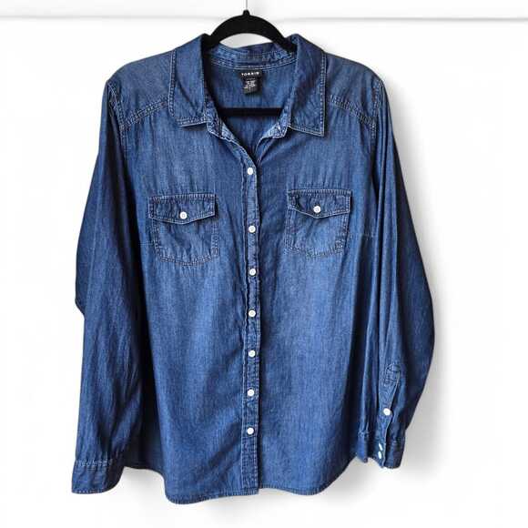 torrid Tops - Torrid Women's Chambray Shirt Size 1 1X Blue Denim Button Up Long Sleeve